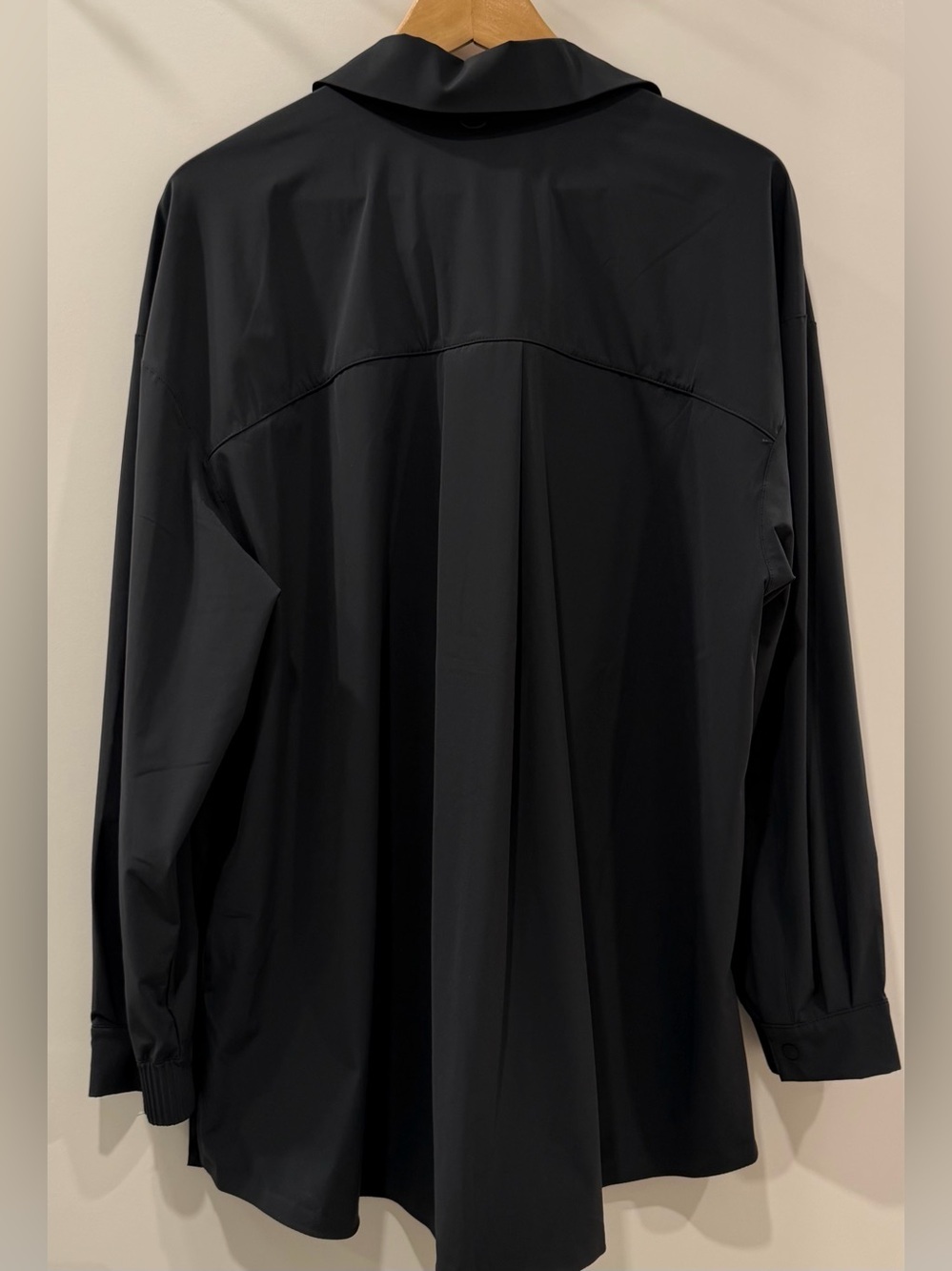 Nike 24.7 PerfectStretch
Women's Dri-FIT Oversized Long-Sleeve Top - Picture 4 of 9